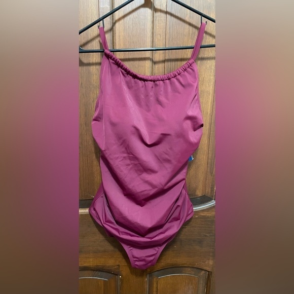 Jantzen Other - Jantzen one piece Burgundy size S-M Lower Rouching , Tommy control swimsuit